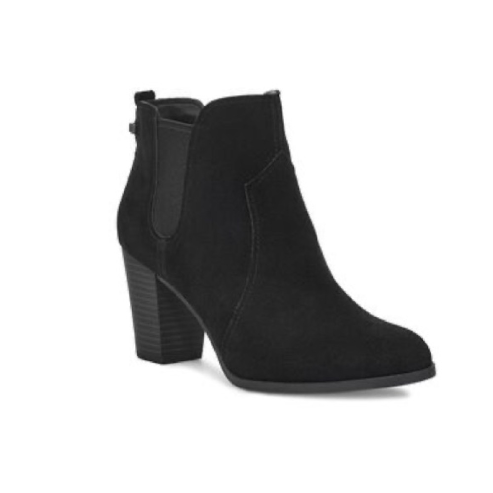Real Suede Chelsea Boots